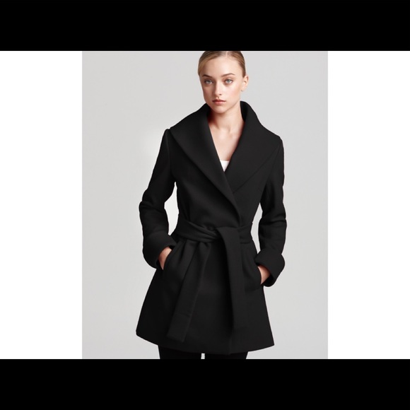 *SOLD*. TRINA TURK Ali black wool wrap coat 10 - Picture 6 of 8